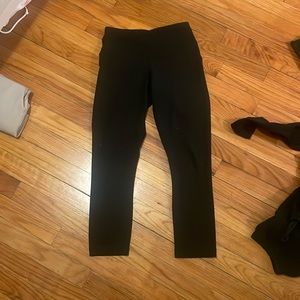 Yogalicious black cropped leggings